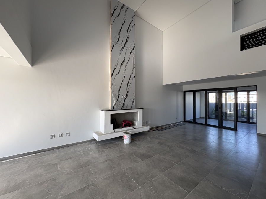 5 Bedroom Property for Sale in Sandown Western Cape